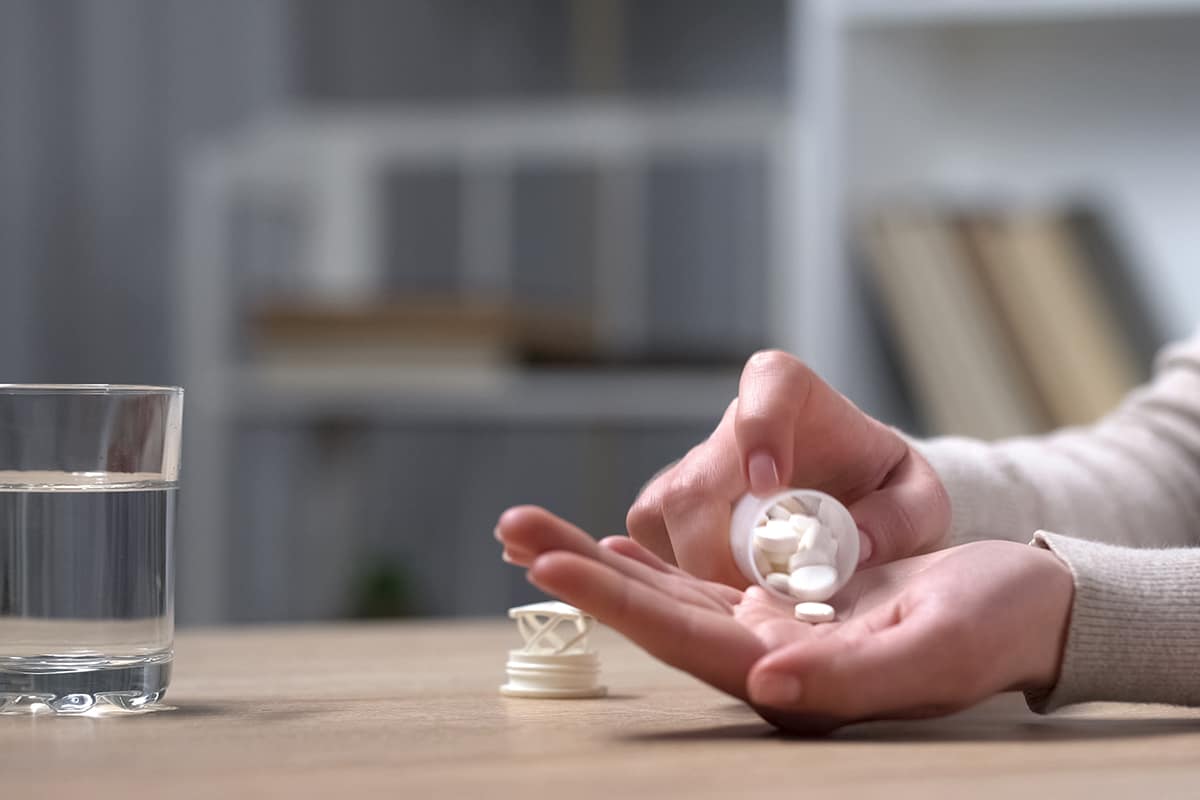 5 Risks of Self-Medicating