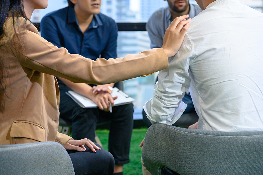 How Does Family Support Therapy Help Families Dealing with an Addicted Loved One?